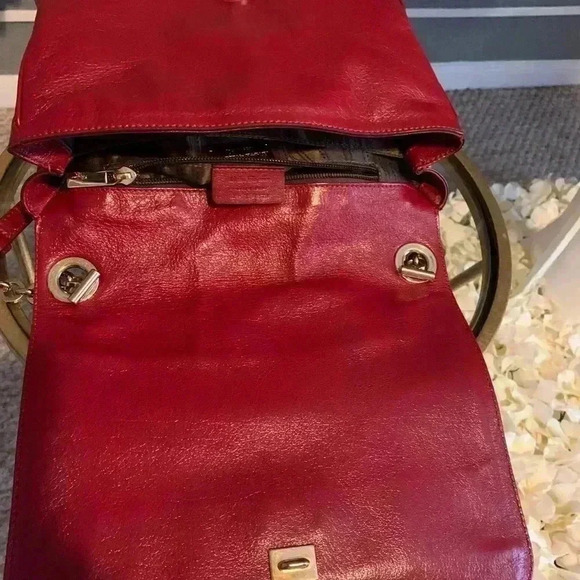 Salvatore Ferragamo Rory chain shoulder bag Sofiano leather. - Picture 8 of 13